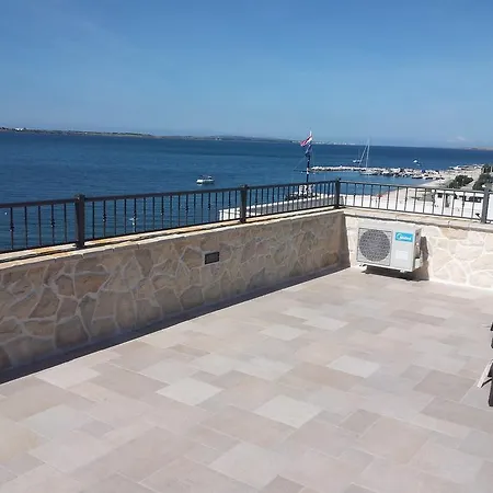 Sea View Nina Apartment *