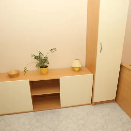 Apartment Sea View Nina Vrsi