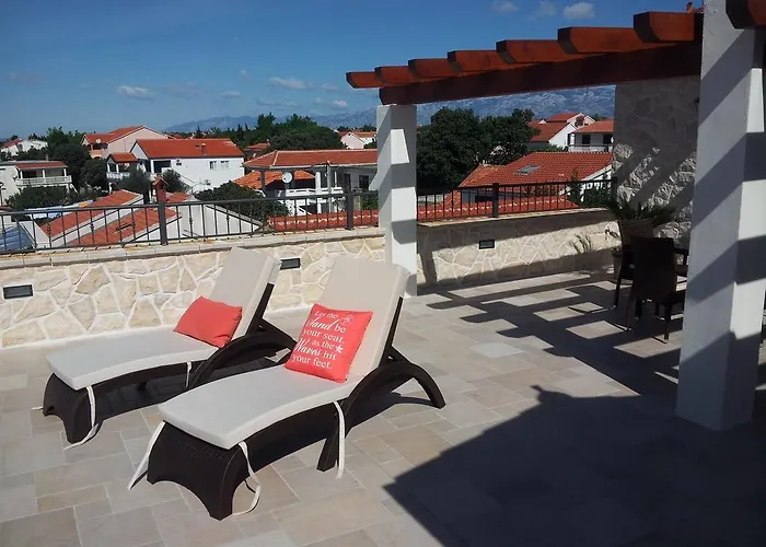 Sea View Nina * Врси