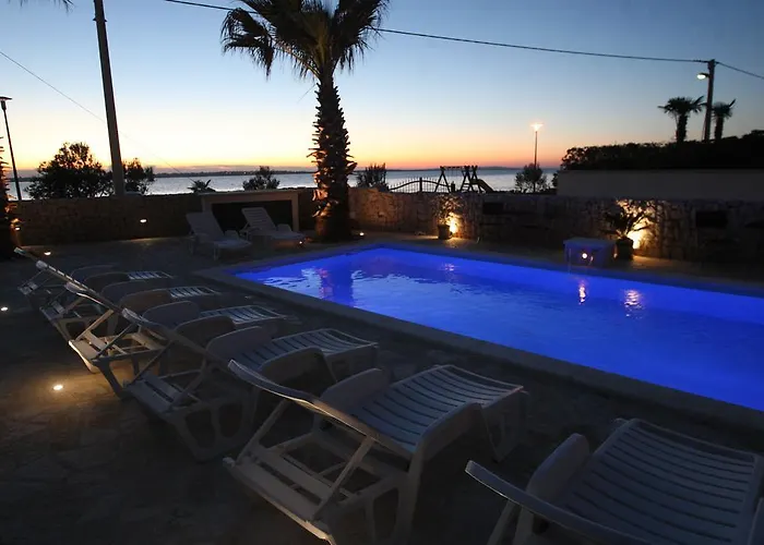 Sea View Nina Апартаменты *