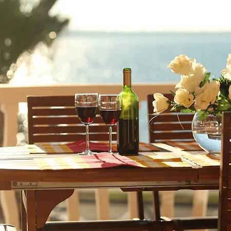 Sea View Nina Appartement *