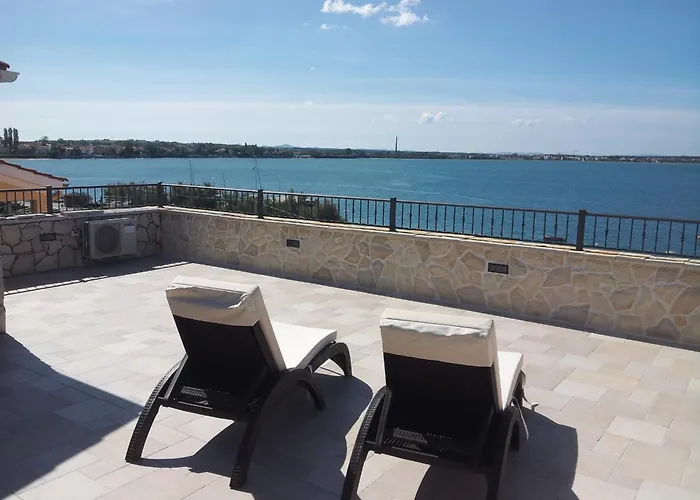 Apartman Sea View Nina Vrsi